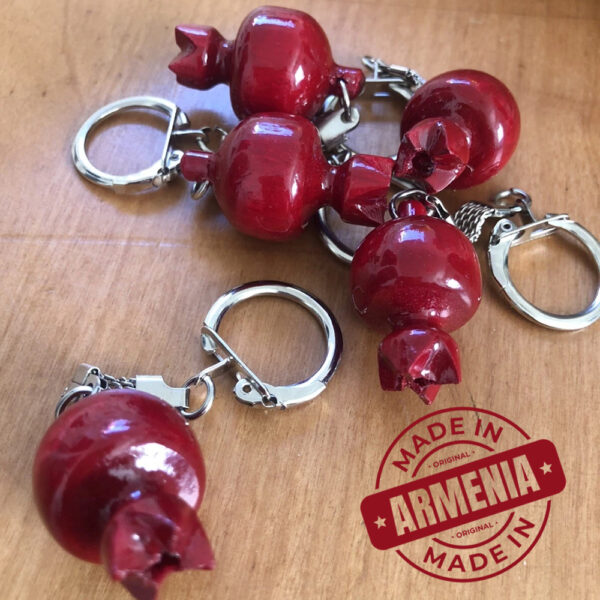 LUCKY KEY CHAIN pomegranate